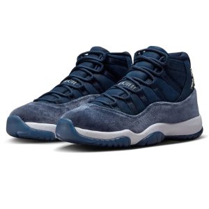 Air Jordan 11 Retro Wmns 'Midnight Navy Velvet'