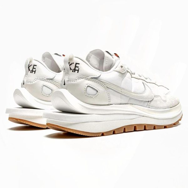 SACAI X NIKE VAPORWAFFLE 'SAIL GUM'